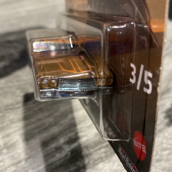 Hot Wheels Premium | Star Wars: The Mandalorian #3/5: ‘70 Chevelle Delivery - Picture 7 of 10